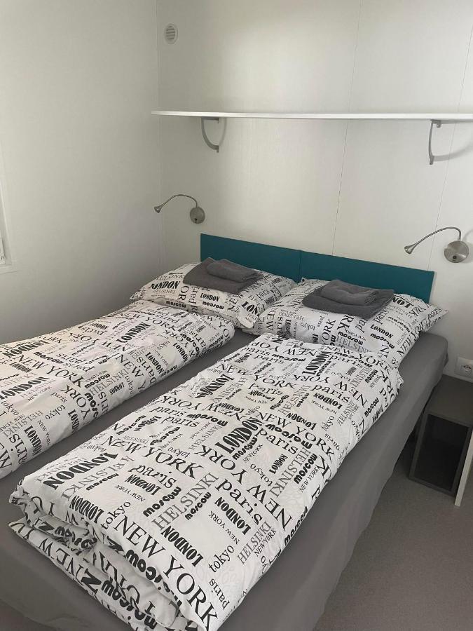 Mobile Homes Dole Živogošće Buitenkant foto