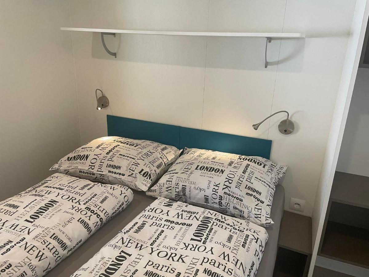 Mobile Homes Dole Živogošće Buitenkant foto