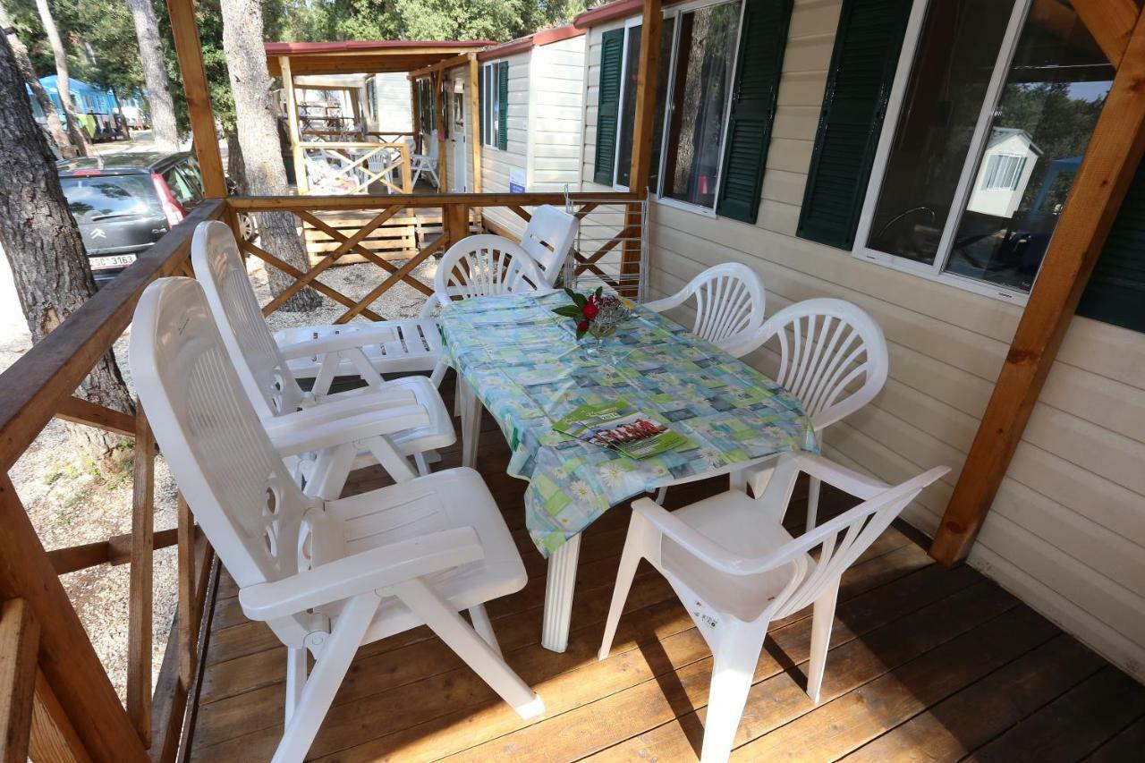 Mobile Homes Dole Živogošće Buitenkant foto
