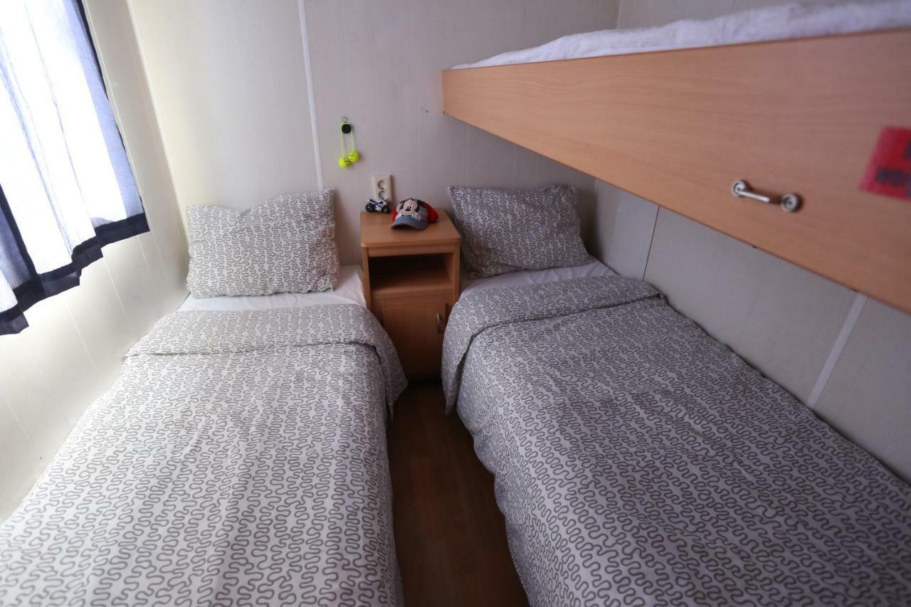 Mobile Homes Dole Živogošće Buitenkant foto